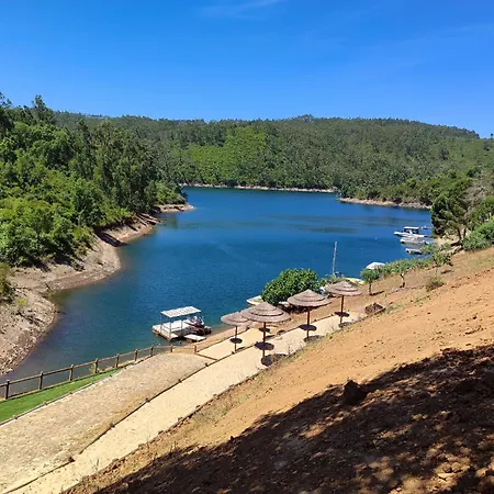 Moradia Em Castelo Bode
