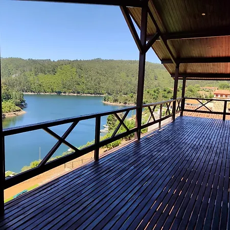 Moradia Em Castelo Bode