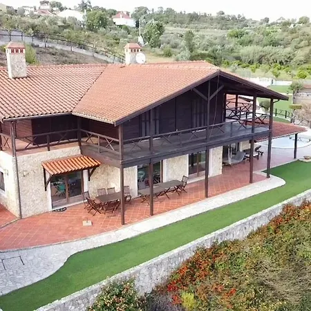 Moradia Em Castelo Bode * Tomar