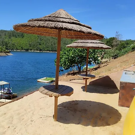 Moradia Em Castelo Bode