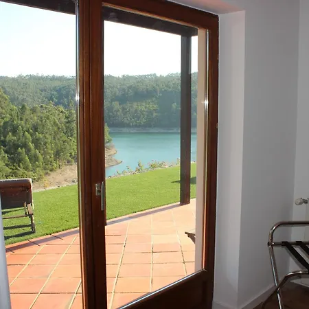 Villa Moradia Em Castelo Bode