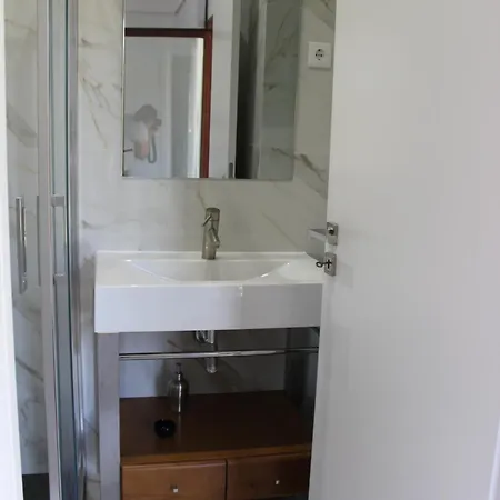 Moradia Em Castelo Bode * Tomar