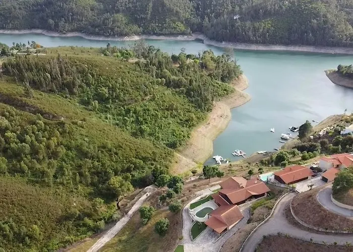 Moradia Em Castelo Bode *